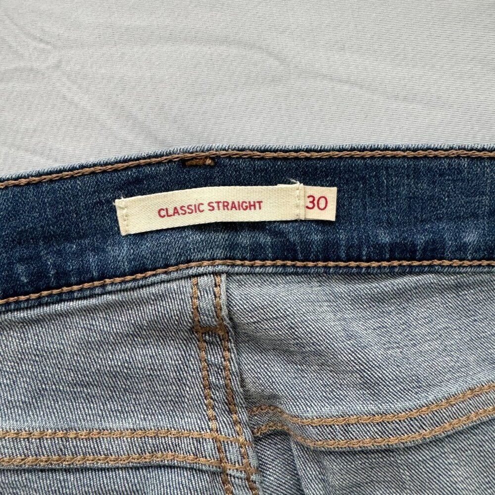 Mid Rise Jeans - Picture 4 of 5